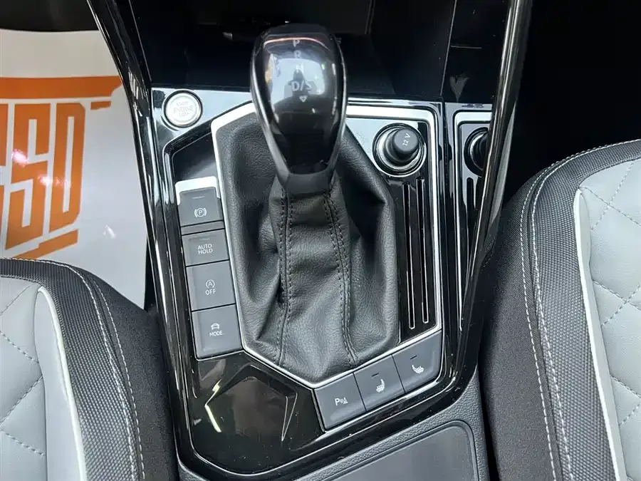 Volkswagen Tayron Tanyue 2023 280TSI 2WD Luxury Plus Advanced Edition 2022 — миниатюра 5