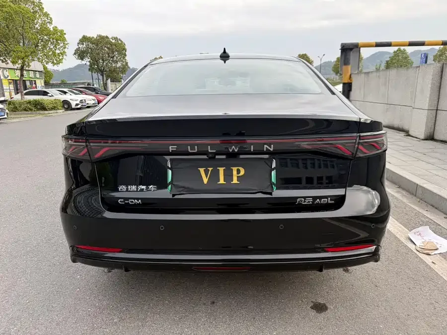 Chery Fengyun A8L Fengyun A8L 2025 1.5TGDI 145km Comfort Edition 2025 — миниатюра 4