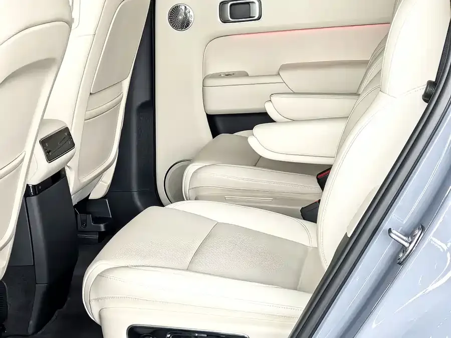 Li Xiang L8 Ideal L8 2025 Ultra Smart New Edition 2025 — миниатюра 5