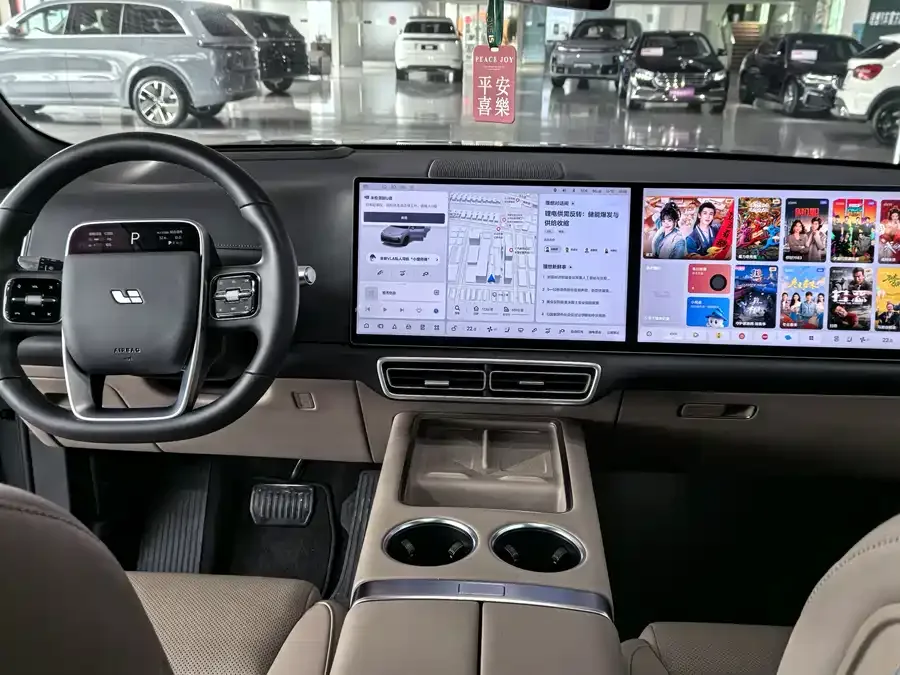 Li Xiang L8 Ideal L8 2025 Ultra Smart New Edition 2025 — миниатюра 3