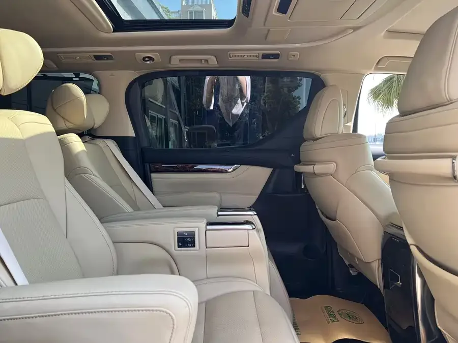 Toyota Alphard Alfa 2021 Dual Engine 2.5L Deluxe Edition 2022 — миниатюра 2