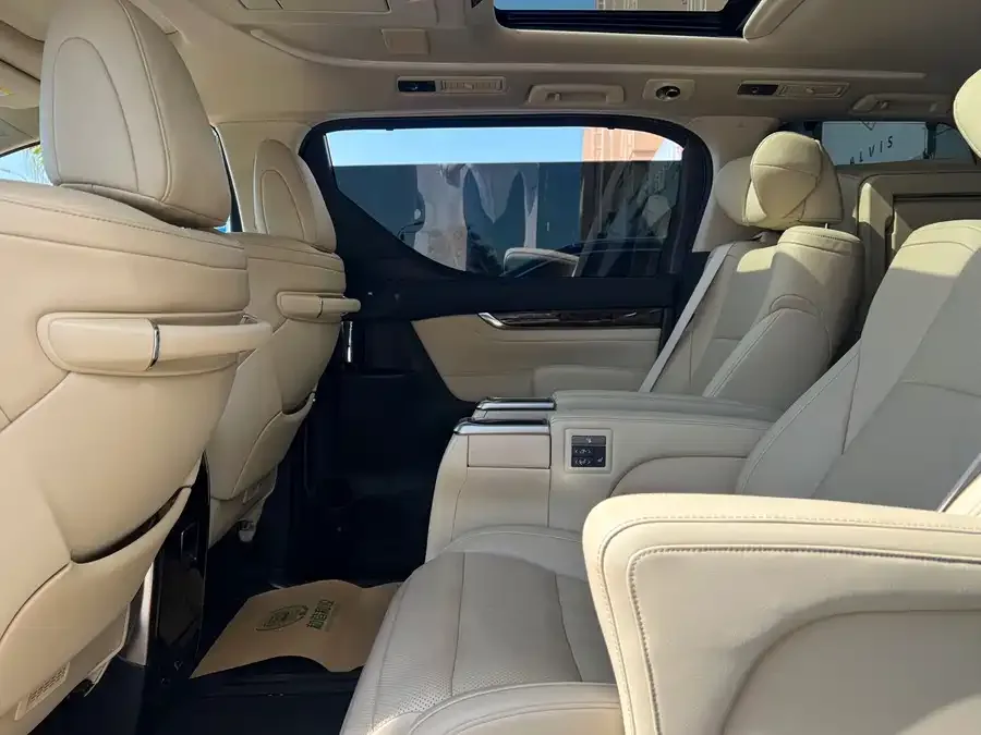 Toyota Alphard Alfa 2021 Dual Engine 2.5L Deluxe Edition 2022 — миниатюра 4