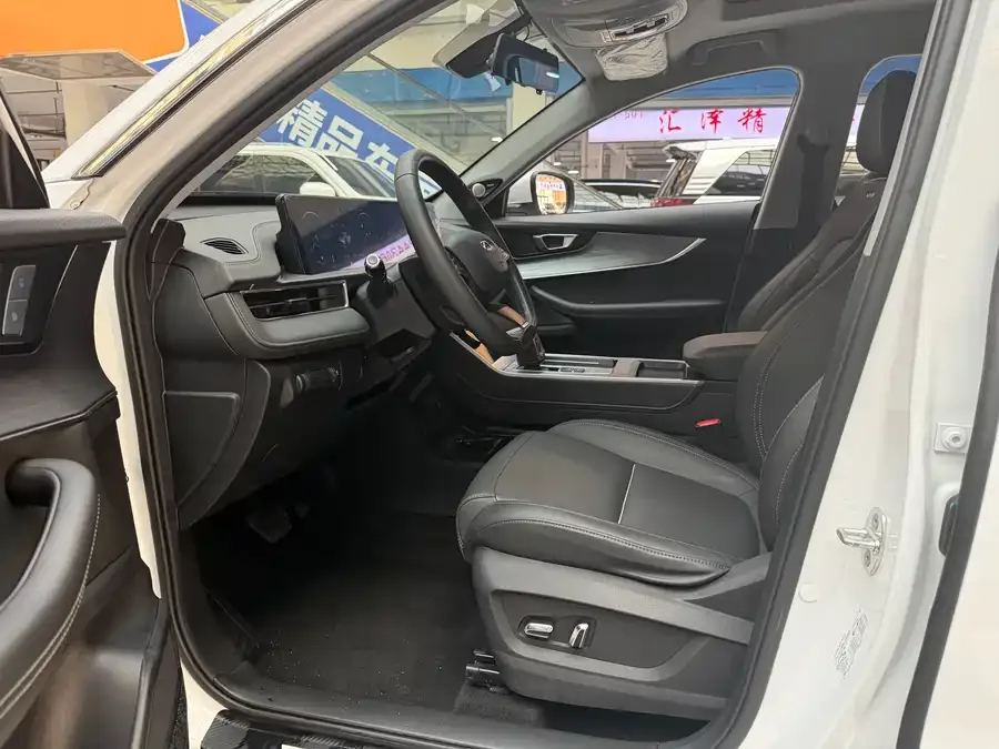 Chery Tiggo 7 Plus Tiggo 7 PLUS 2021 1.5T CVT premium model 2022 — миниатюра 3