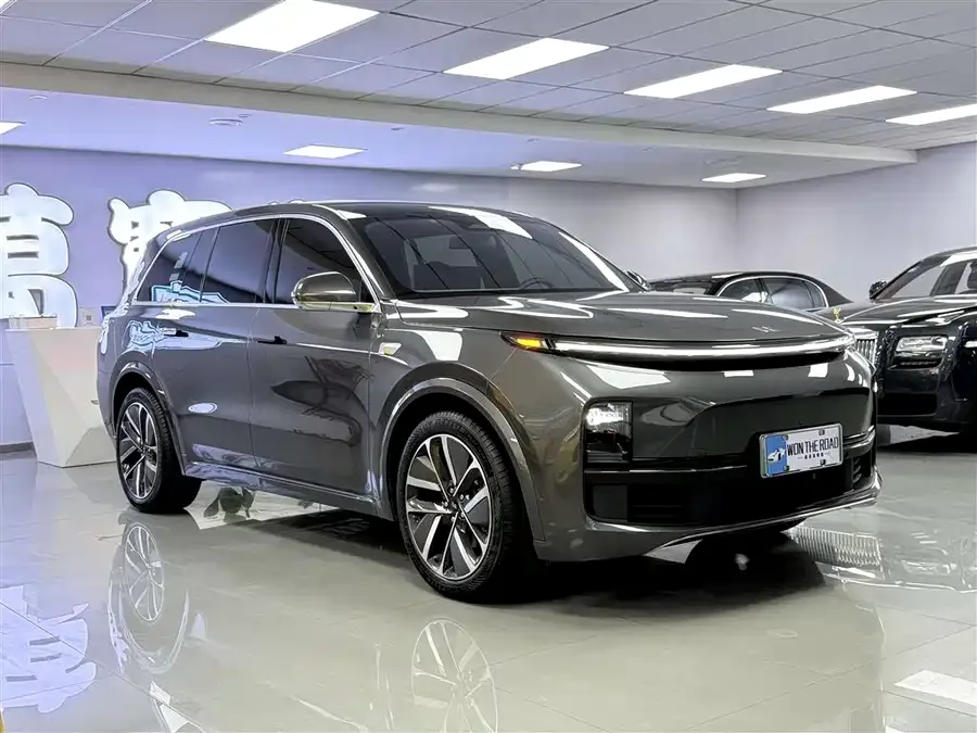 Li Xiang L9 Ideal L9 2023 Pro 2023 — миниатюра 2