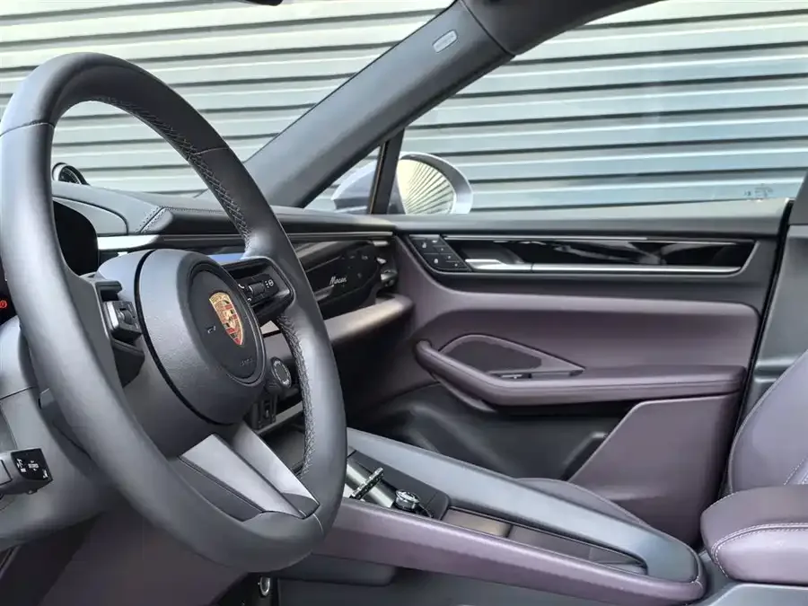 Porsche Macan New Energy Macan New Energy 2024 Macan 4 2025 — миниатюра 3