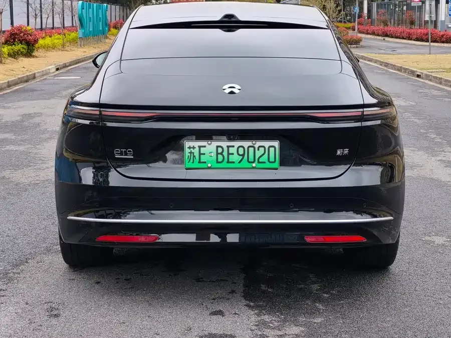 NIO ET9 NIO ET9 2025 102kWh Signature Edition 2025 — миниатюра 2