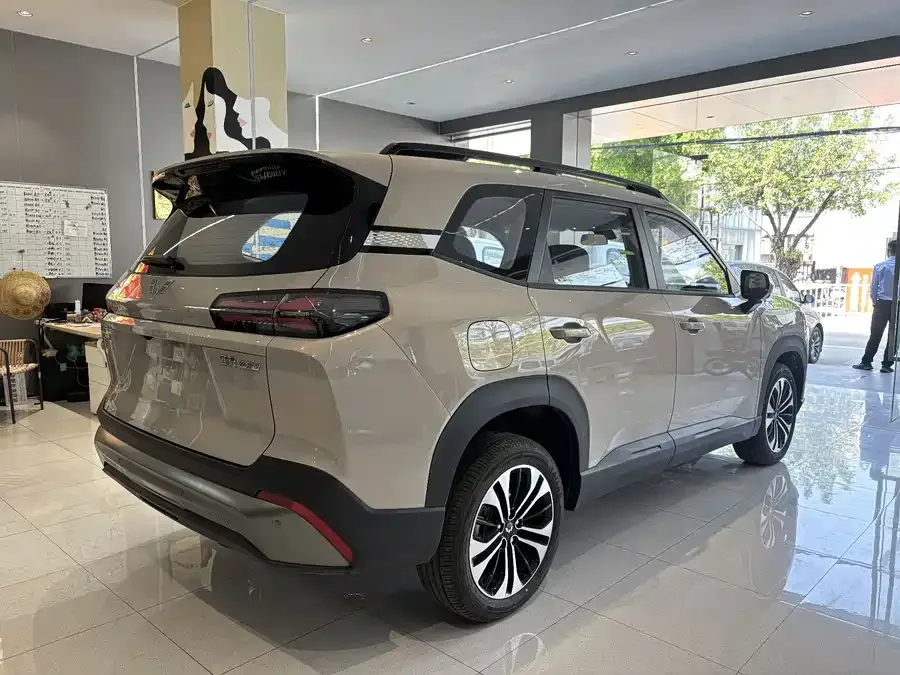 Wuling Starlight 560 Starlight 560 2026 1.5T CVT Elite 2026 — миниатюра 2