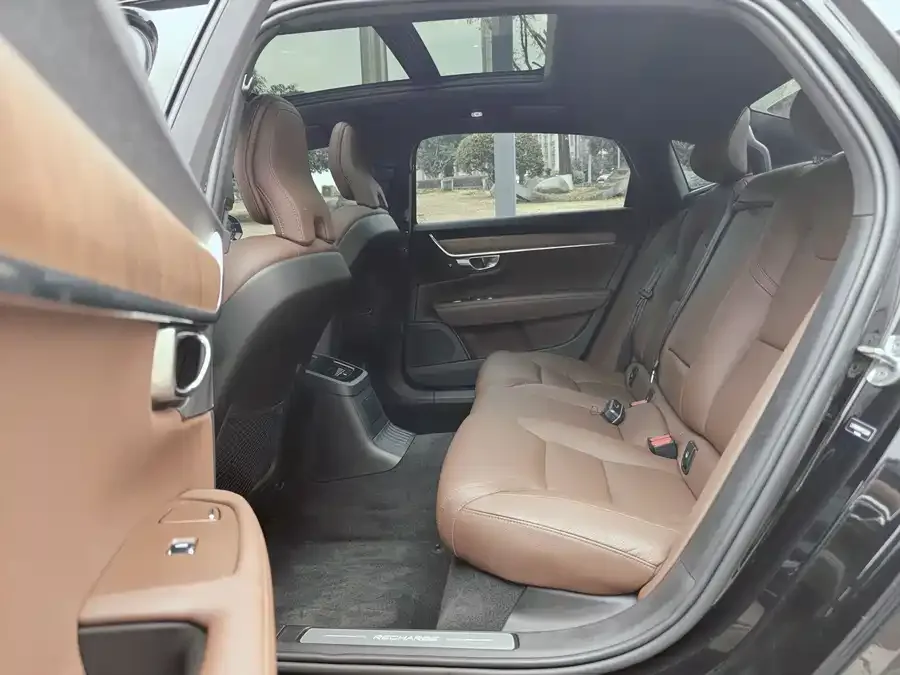 Volvo S90 plug-in hybrid 2023 T8 plug-in hybrid four-wheel drive long-range Zhiyi luxury version 2023 — миниатюра 5