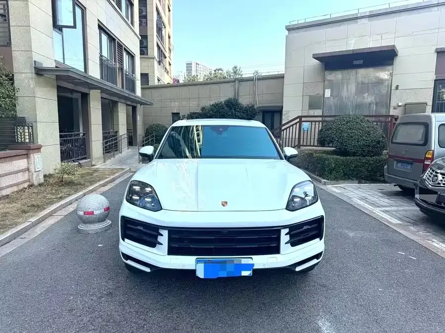 Porsche Cayenne Cayenne 2024 Cayenne 3.0T 2024 — фото 1, купить с доставкой в Москву