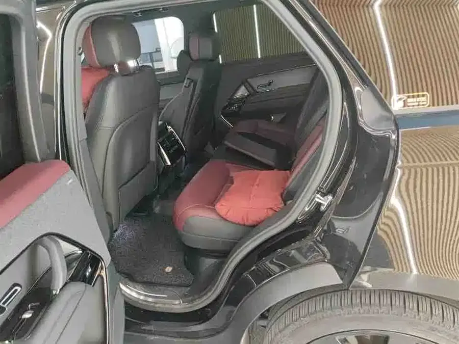 Land Rover Range Rover Sport Range Rover Sport 2025 400PS Hidden Front Special Edition 2025 — миниатюра 3