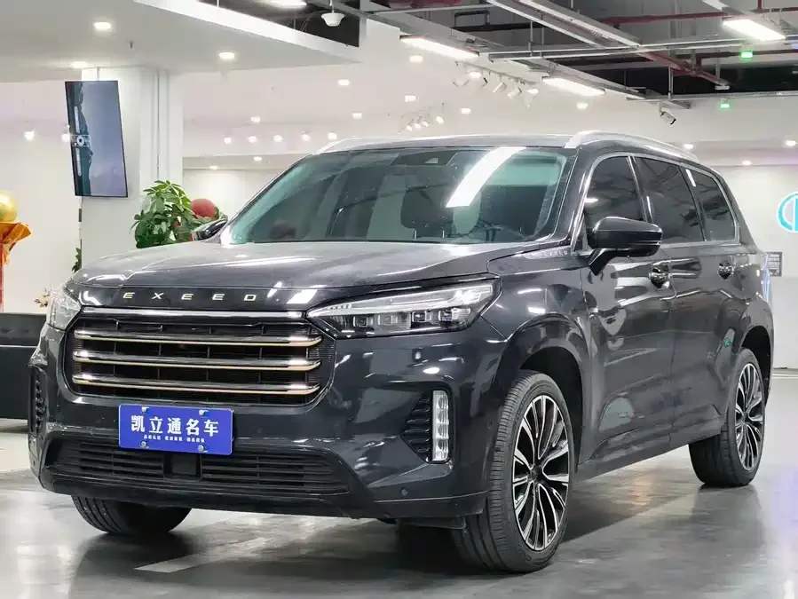 Exeed VX Xingtu Lanyue 2021 400T 4WD Xingzun Pro Edition 7 Seaters 2022 — фото 1, купить с доставкой в Москву