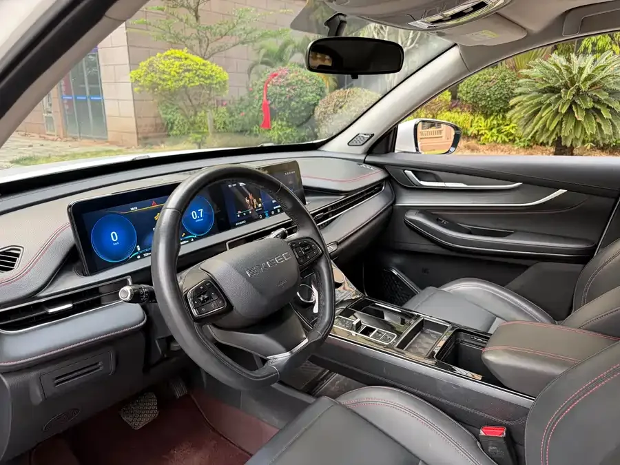 Exeed LX Xingtu Zhuifeng 2020 Riding the Wind and Waves Edition 1.5T CVT Xingyao Edition 2022 — миниатюра 4