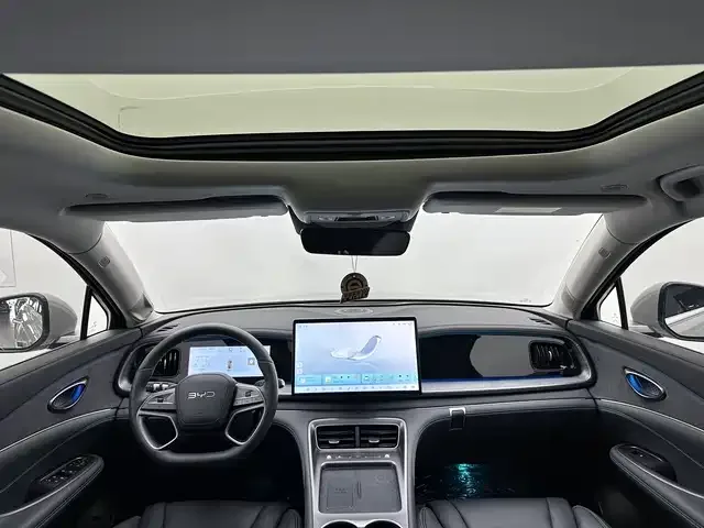 BYD Sea Lion 07 DM-i Sea Lion 07 DM-i 2025 150 Pilot+ Edition 2025 — миниатюра 3