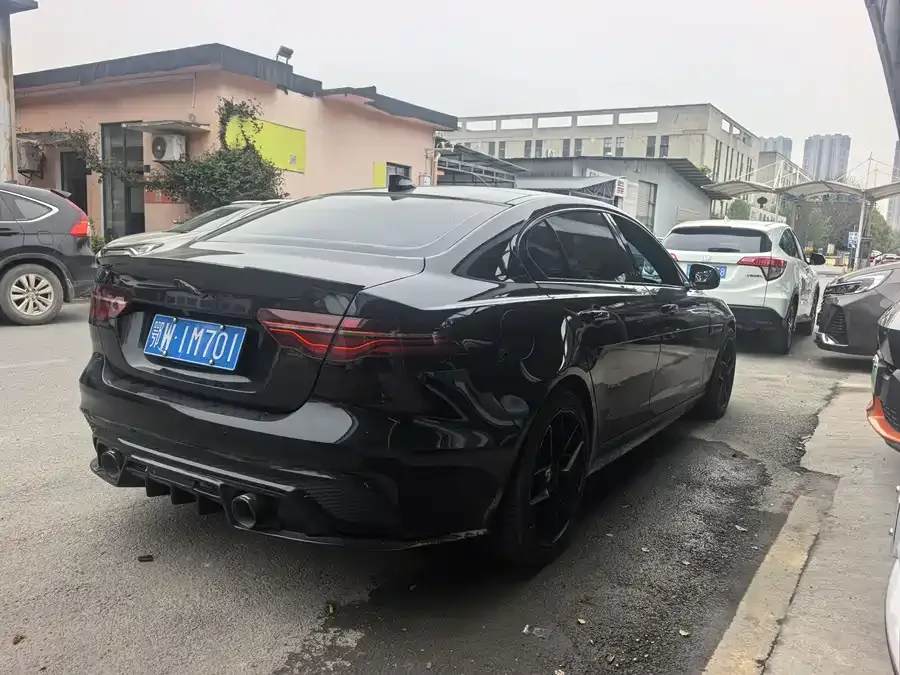 Jaguar XEL 2021 2.0T 250PS R-DYNAMIC S aggressive sports version 2022 — миниатюра 4