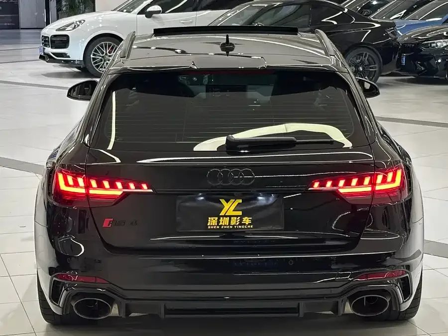 Audi RS 4 2024 RS4 Avant Ultimate Edition 2025 — миниатюра 3