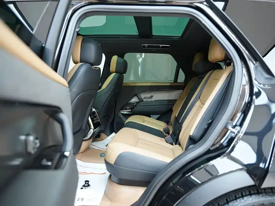 Land Rover Range Rover Sport Range Rover Sport 2024 400PS Dynamic SE 2024 — миниатюра 4