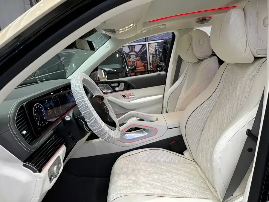 Mercedes-Benz GLS Mercedes-Benz GLS 2024 GLS 450 4MATIC luxury model 2024 — миниатюра 2