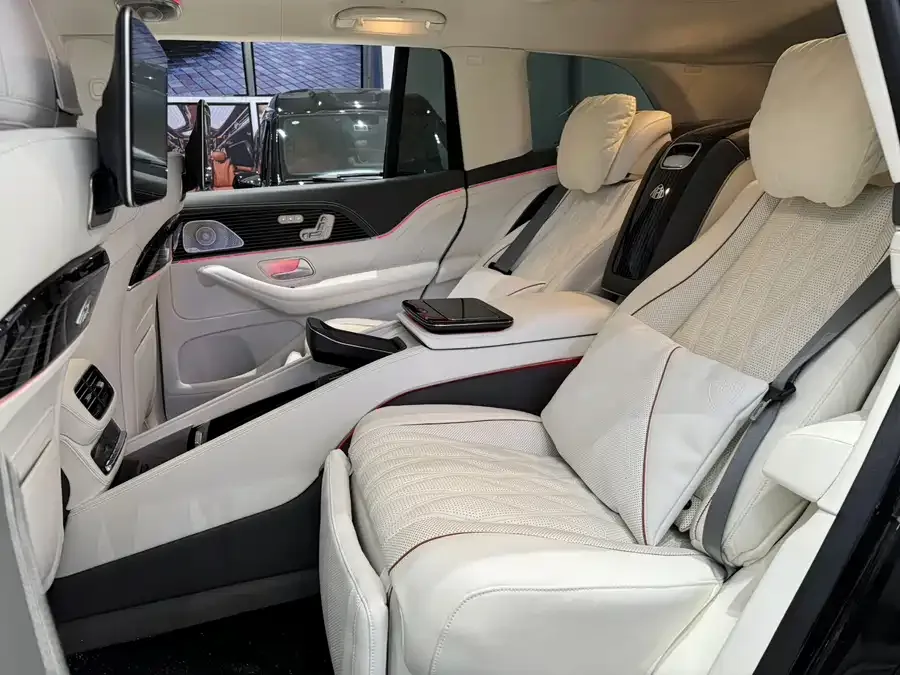 Mercedes-Benz GLS Mercedes-Benz GLS 2024 GLS 450 4MATIC luxury model 2024 — миниатюра 5