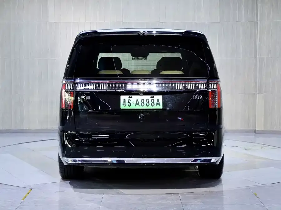 Zeekr 009 Zeekr 009 2024 seven-seat aisle version four-wheel drive 108kWh 2025 — миниатюра 2
