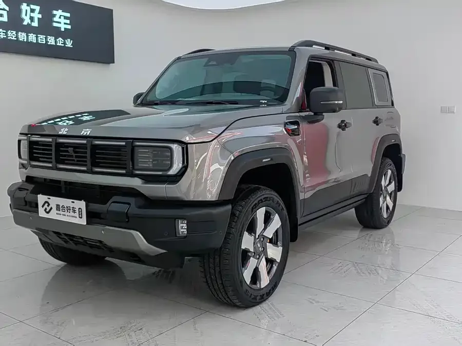 BAIC BJ40 2025