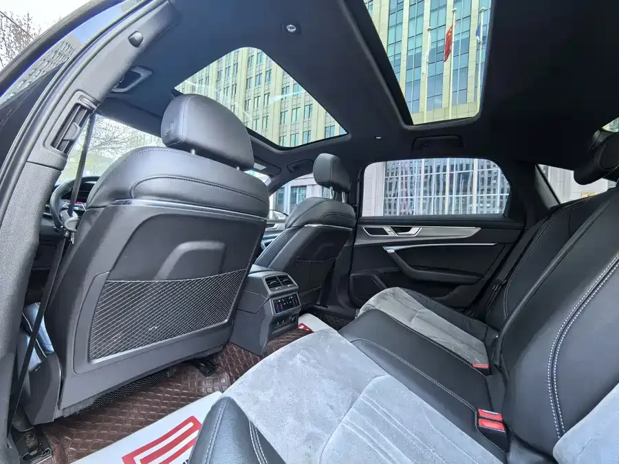 Audi A6L 2024 45 TFSI Premium Dynamic Model 2024 — миниатюра 4