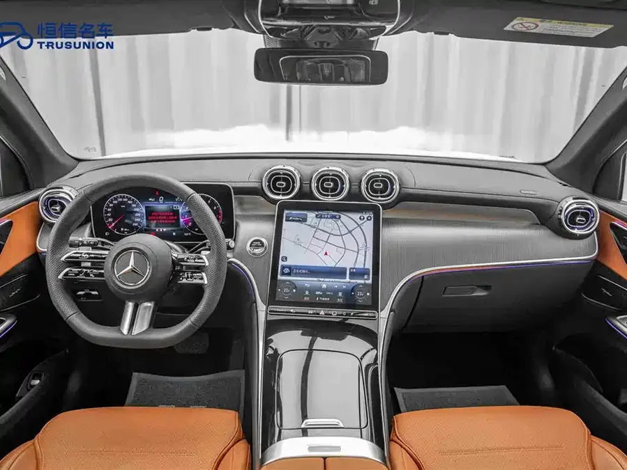 Mercedes-Benz GLC-Class Mercedes-Benz GLC 2024 GLC 260 L 4MATIC luxury 5-seater 2024 — миниатюра 4