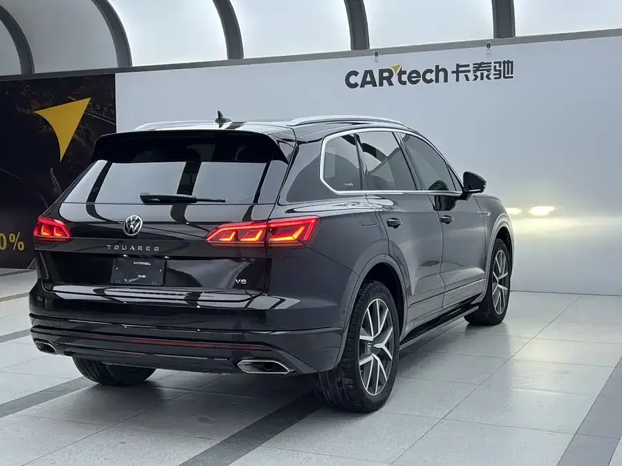 Volkswagen Touareg Touareg 2021 3.0TSI Ruixiang Edition Classic Sports Package 2022 — миниатюра 2