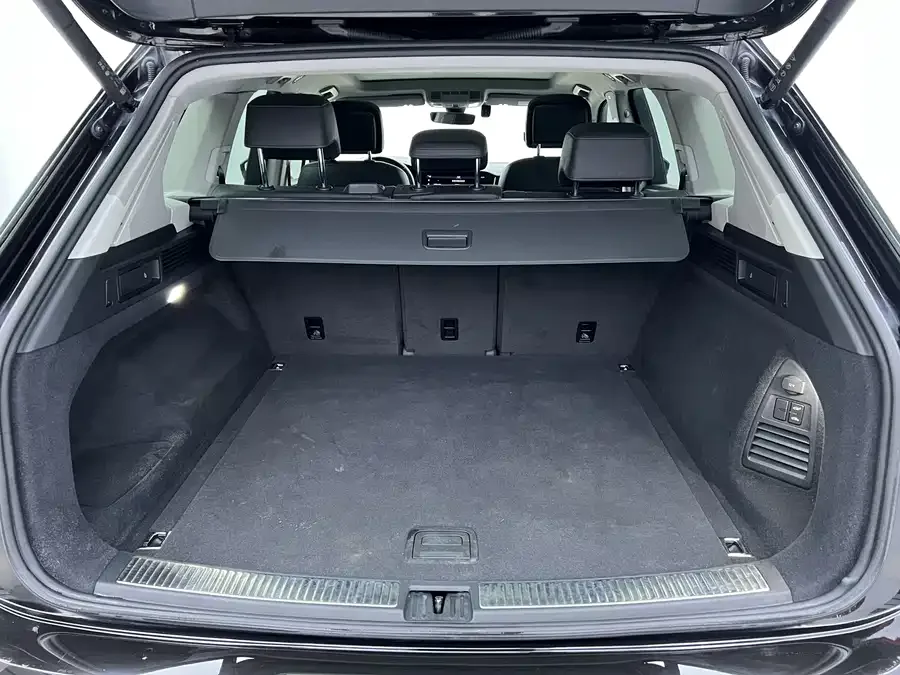 Volkswagen Touareg Touareg 2021 3.0TSI Ruixiang Edition Classic Sports Package 2022 — миниатюра 3