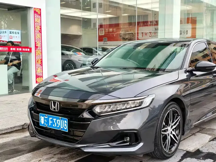 Honda Accord 2022 Accord 260TURBO Fantasy Night Premium Edition 2022 — миниатюра 4