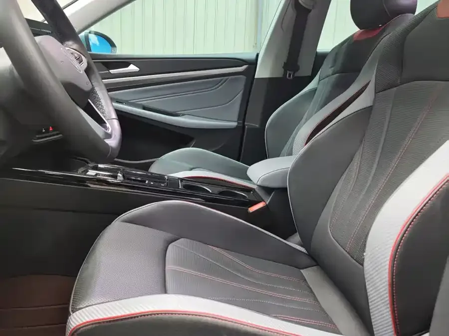 Volkswagen Lamando 2023 Lingdu Lingdu L 280TSI DSG Hot Edition 2023 — миниатюра 5