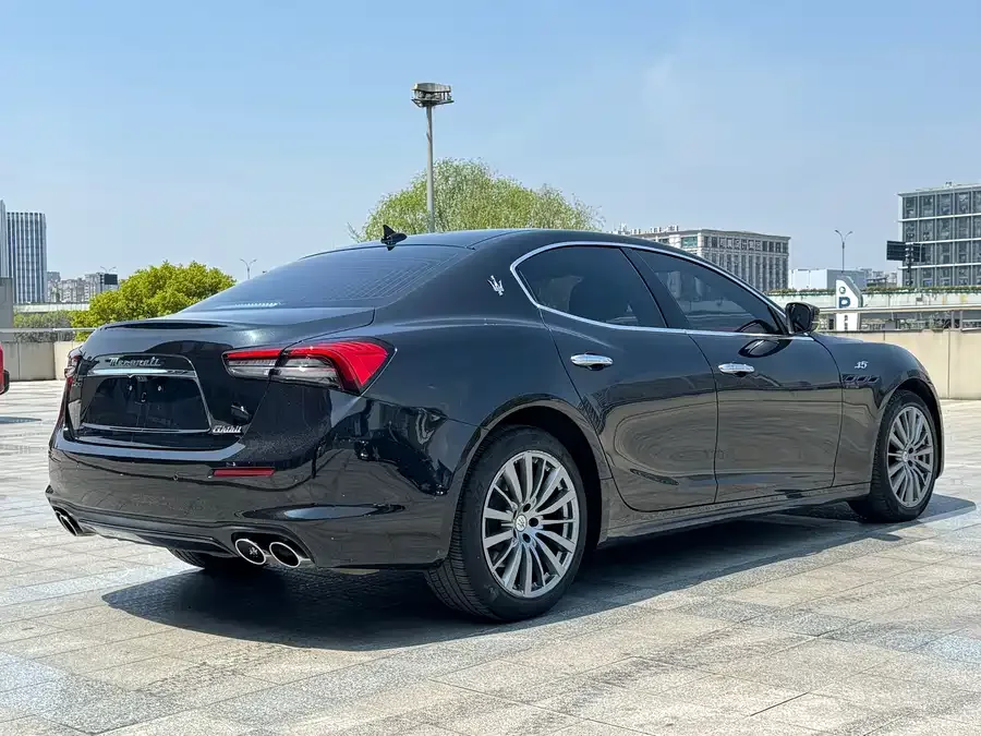 Maserati GHIBLI Ghibli 2022 2.0T GT Edge Edition 2023 — миниатюра 4