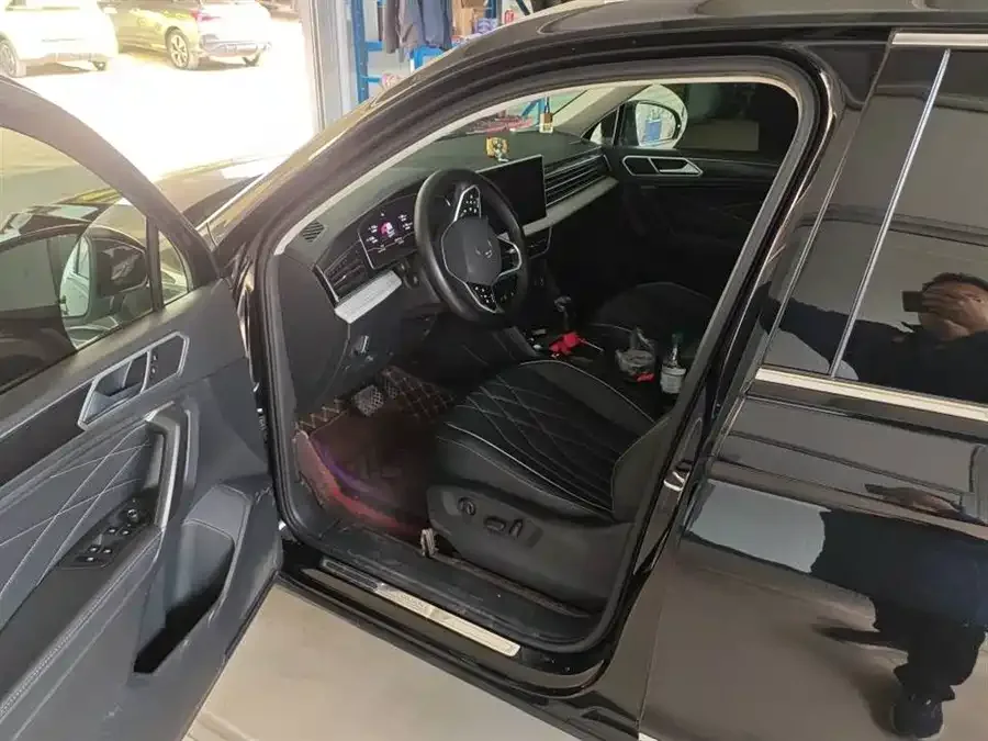Volkswagen Tiguan L Tiguan L 2023 280TSI Automatic 2WD Trendy Limited Edition 2023 — миниатюра 4