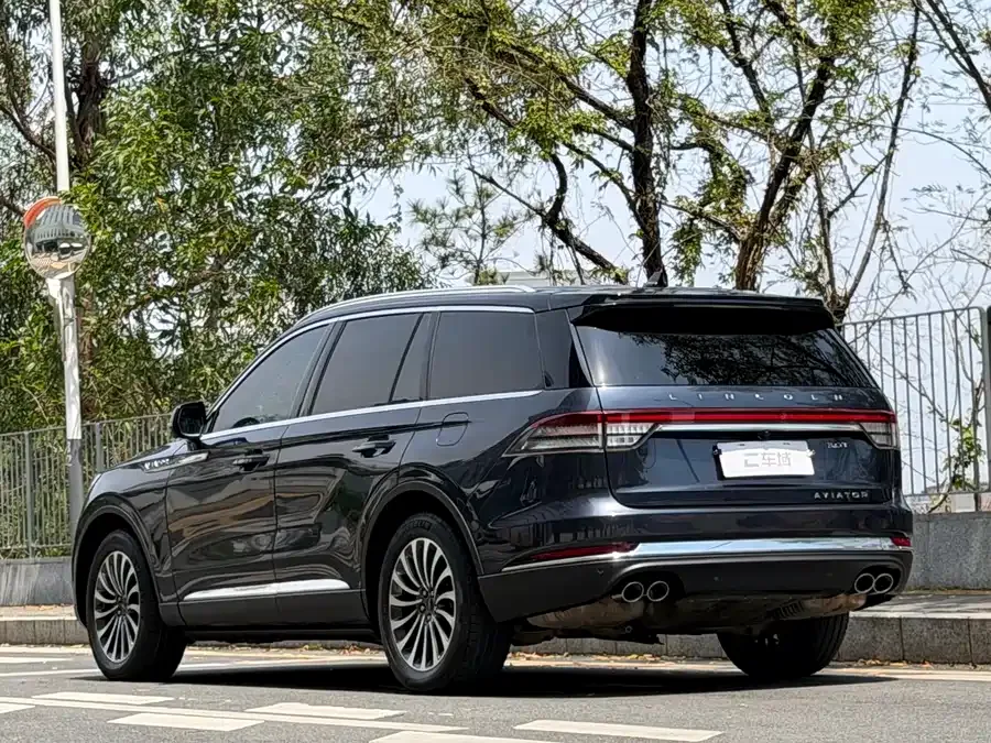 Lincoln Aviator Aviator 2021 3.0T V6 4WD Elegant Edition 2022 — миниатюра 5