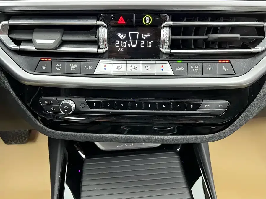 BMW X3 2022 xDrive25i M Sport Package 2023 — миниатюра 4