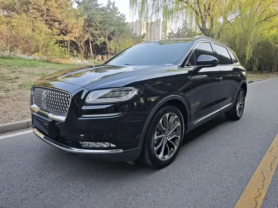 Lincoln Navigator 2022