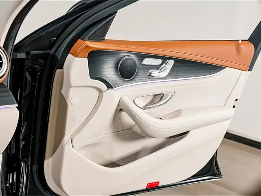 Mercedes-Benz E-Class Mercedes-Benz E-Class 2023 facelift E 300 L Fashion Edition 2023 — миниатюра 5