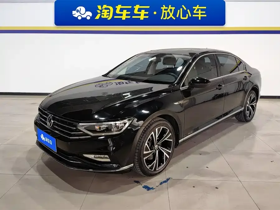 Volkswagen Magotan Magotan 2021 330TSI DSG 30th Anniversary Edition 2022 — фото 1, купить с доставкой в Москву