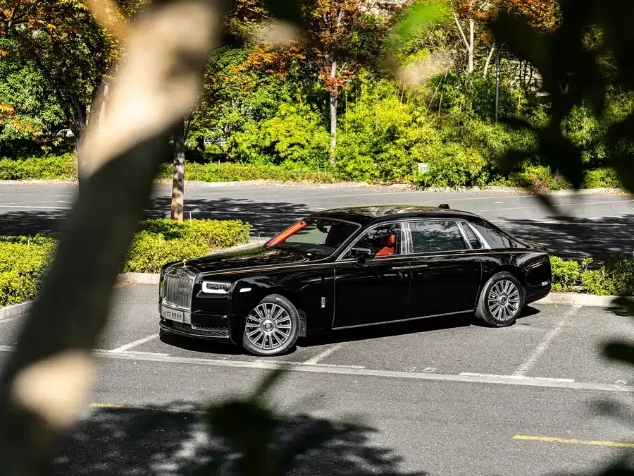 Rolls-Royce Phantom Phantom 2018 6.7T long wheelbase version 2022 — миниатюра 2
