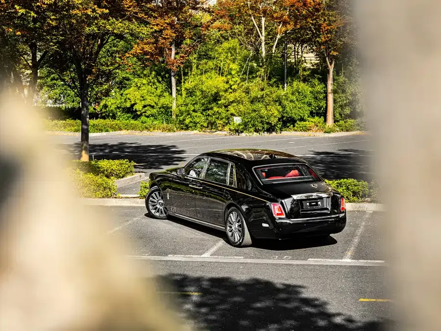 Rolls-Royce Phantom Phantom 2018 6.7T long wheelbase version 2022 — миниатюра 3