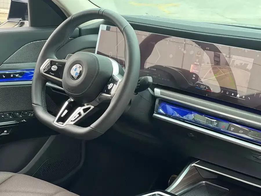 BMW 7 Series BMW 7 Series 2023 735Li M Sport Package 2025 — миниатюра 3