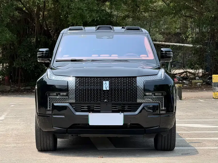 BYD U8 2023