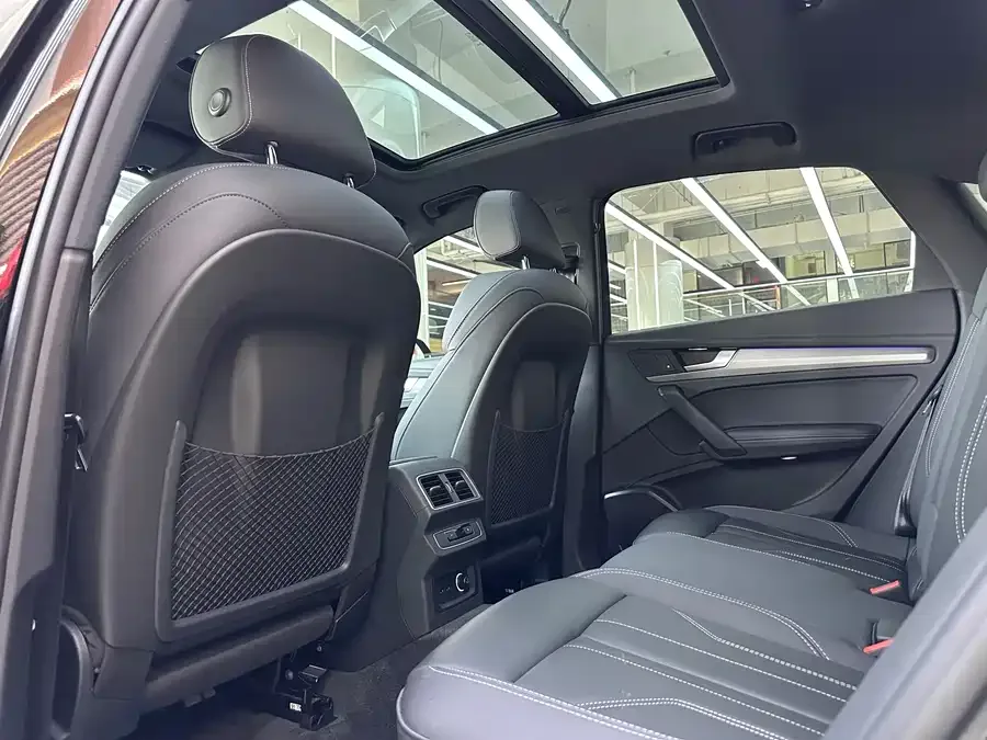 Audi Q5L Sportback 2022 40 TFSI RS kit burning speed type 2022 — миниатюра 4