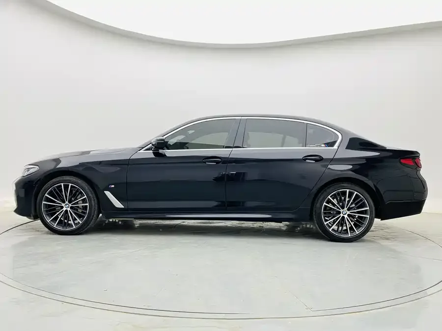 BMW 5 Series BMW 5 Series 2023 530Li Leading M Sport Package 2023 — миниатюра 2