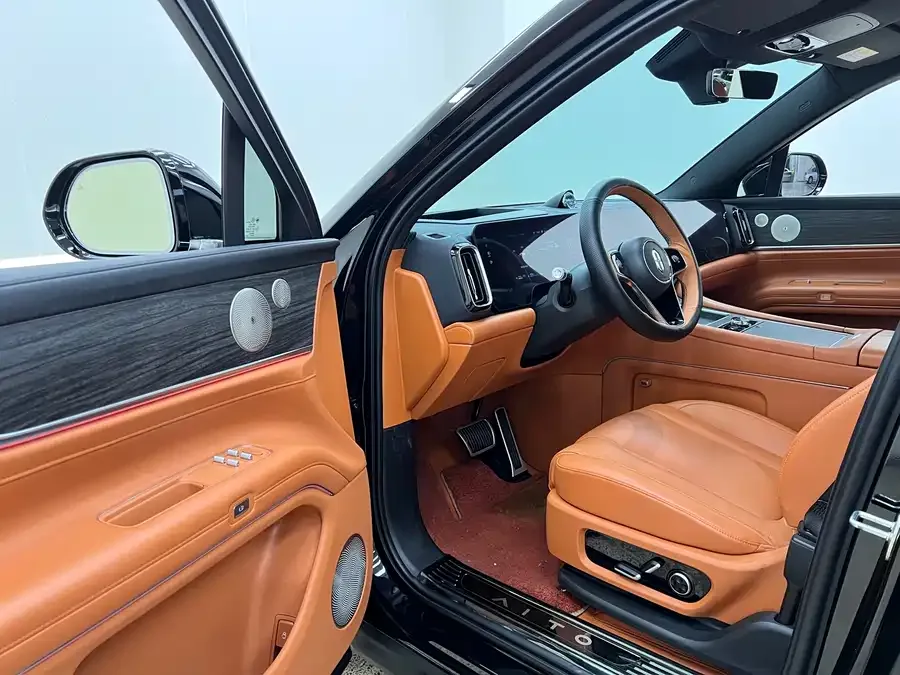 AITO M9 M9 2024 Extended Range Ultra Edition 42kWh 6-seater Edition 2024 — миниатюра 4