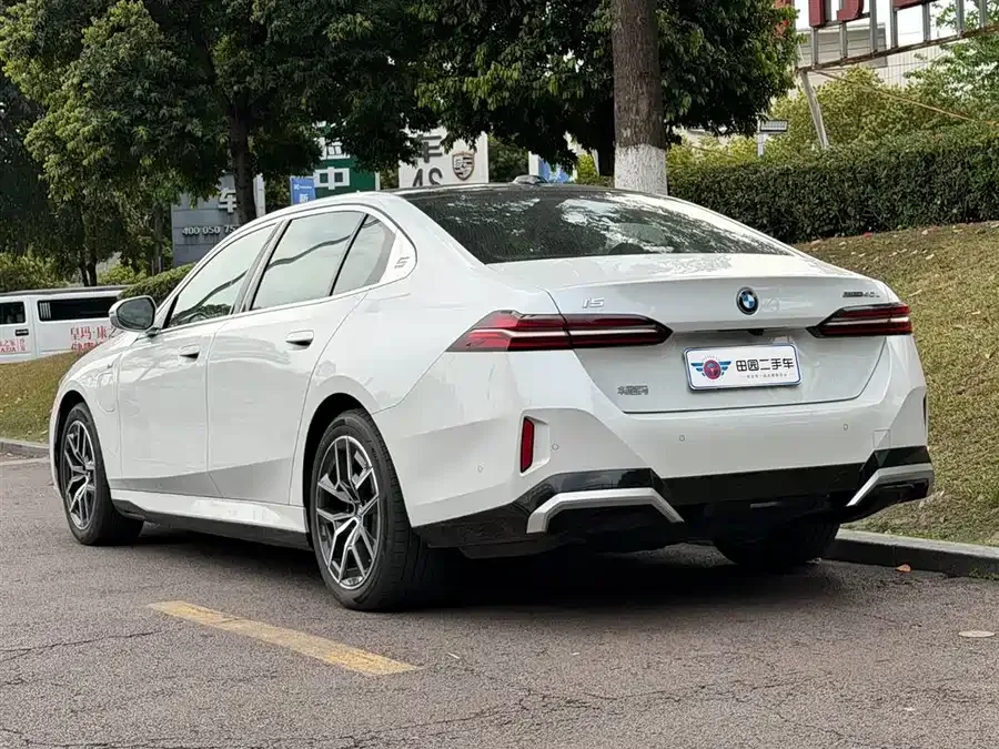 BMW i5 2025 eDrive 40L M Sport Package 2025 — миниатюра 4