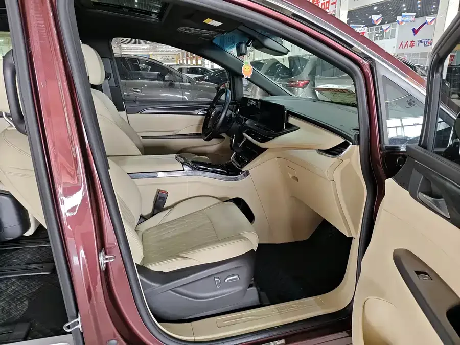 Buick GL8 2022 ES Lu Zun 653T Luxury Edition 2022 — миниатюра 3