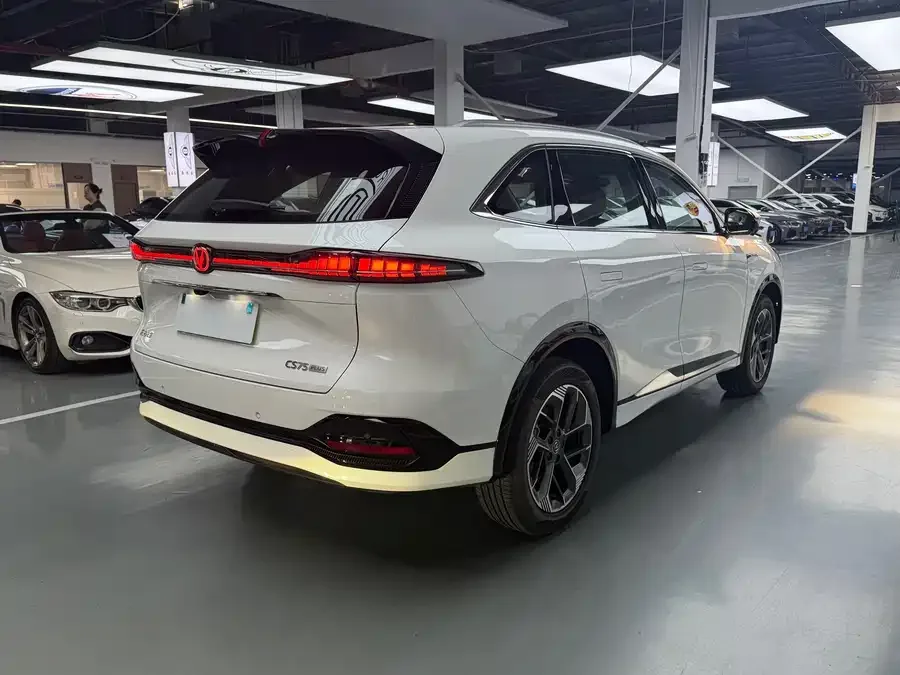 Changan CS75PLUS Changan CS75PLUS 2025 fourth-generation 1.5T New Blue Whale Smart Flagship Edition 2025 — миниатюра 4