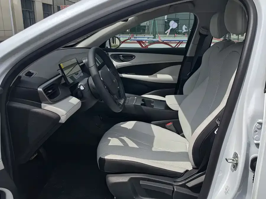 BYD seal 05 DM-i Seal 05 DM-i 2026 DM-i 128KM Luxury Edition 2026 — миниатюра 2