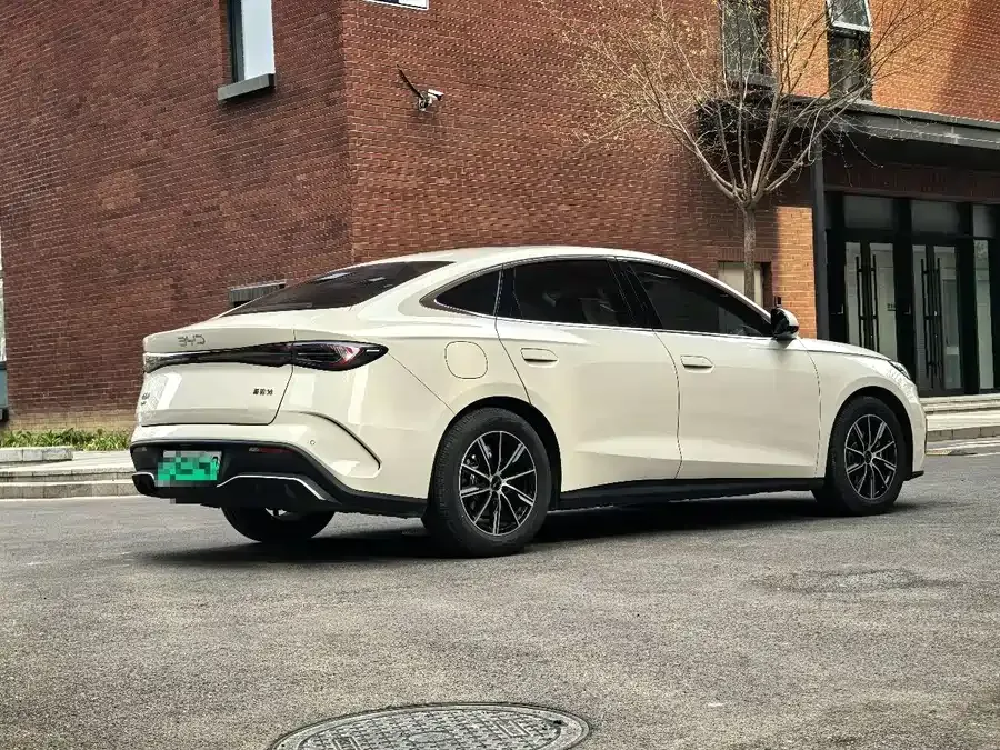 BYD Seal 06 Seal 06 2024 DM-i 120KM Premium Edition 2024 — миниатюра 2