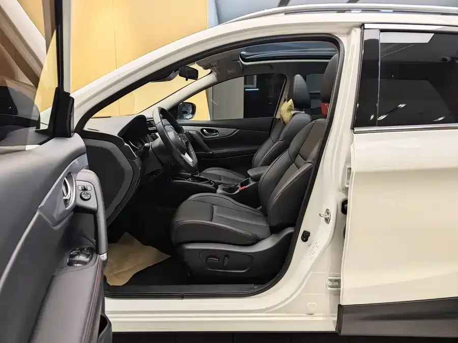 Nissan Qashqai Qashqai 2022 2.0L CVT XV Prem Luxury Edition 2022 — миниатюра 4